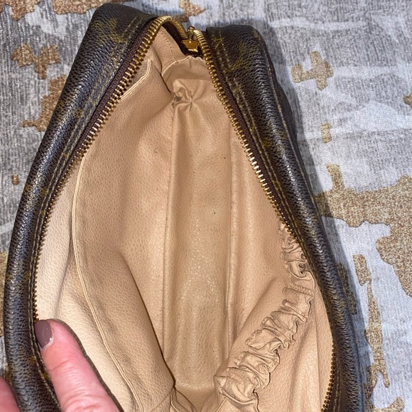 Louis VuittonTrousse 23 - Picture 6 of 7